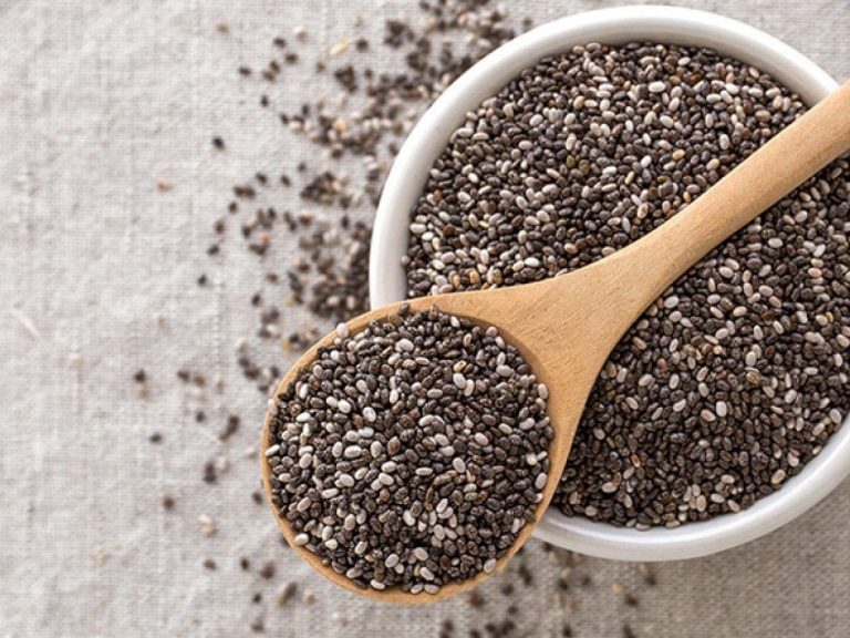 دانههای چیا را به ۸ دلیل به رژیم غذاییتان اضافه کنید