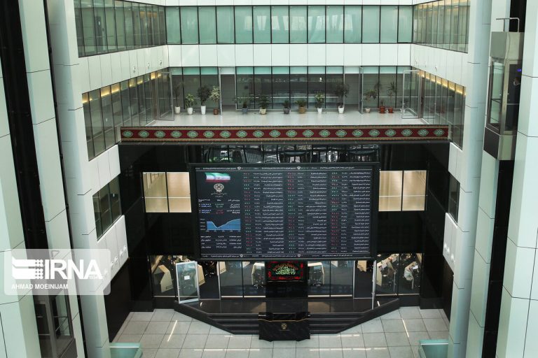 چراغ سبز بورس به معرفی وزیر پیشنهادی اقتصاد