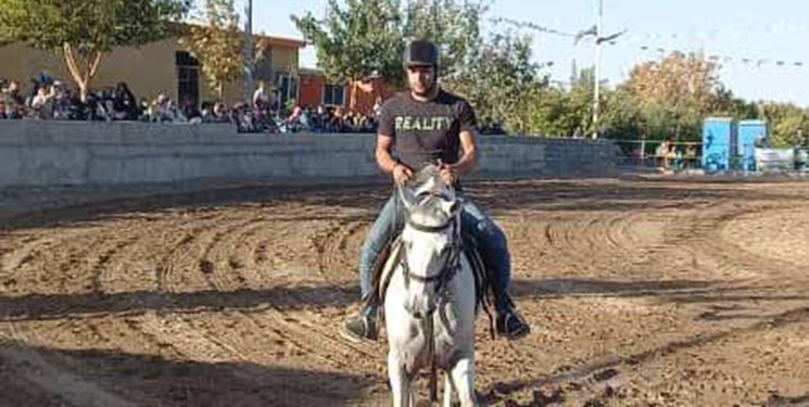 برگزاری همایش سراسری «شو سواره» اسب در نطنز