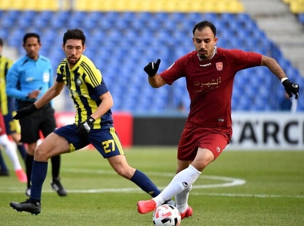 مرد بیوفای فوتبال ایران/عکس