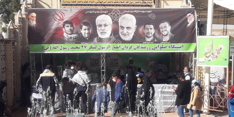 موکب شهدایی از تهران تا کرمان/رزمندههایی که خادم زائران «حاجقاسم» شدند+فیلم