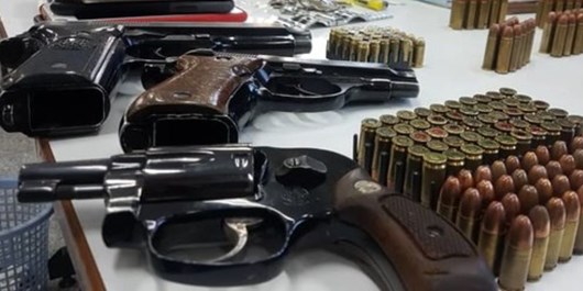 انهدام باند قاچاق سلاح در مرز شمالغرب/ کشف ۲۴۰ قبضه سلاح