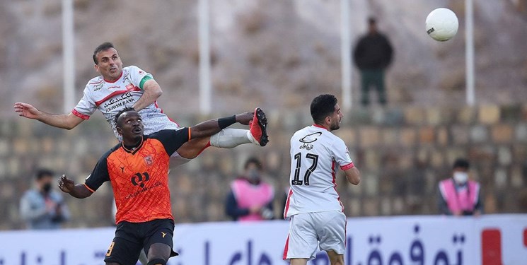توقف پرسپولیس مقابل مس در نیمه اول