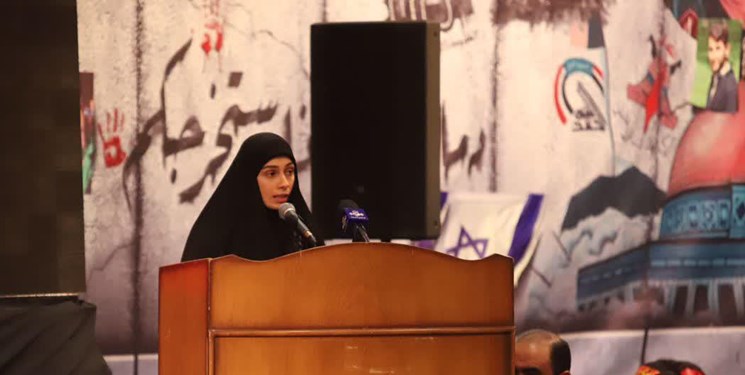 دختر شهید بدرالدین: مقاومت حق مشروع هر ملتی است که زمینهایش اشغال شده است/ به پدرم قول میدهم که راه مقاومت ادامه دارد