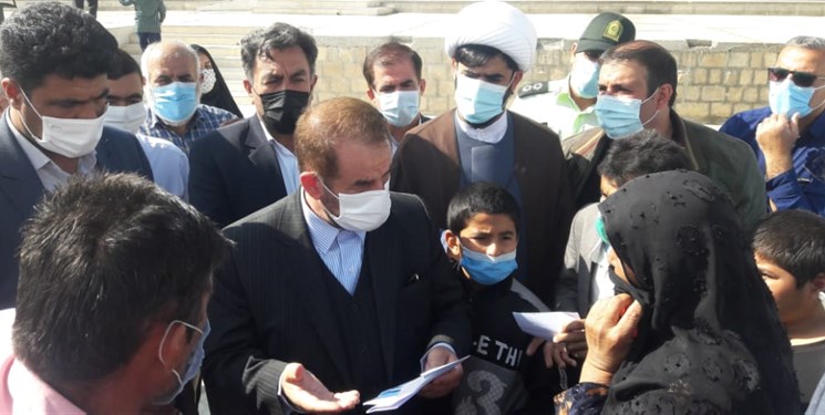 دیدار چهره به چهره استاندار کهگیلویه و بویراحمد با مردم چاروسا/تصاویر