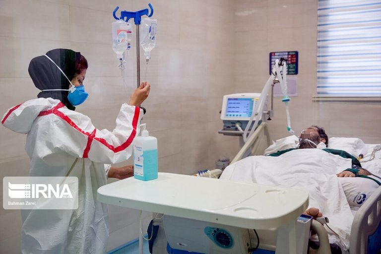 رئیس علوم پزشکی: وضعیت ۵۰ بیمار کرونایی درقم وخیم است