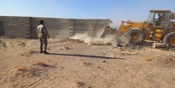 رفع تصرف از ۴۰ هزار متر مربع زمین ملی و دولتی در سیرجان