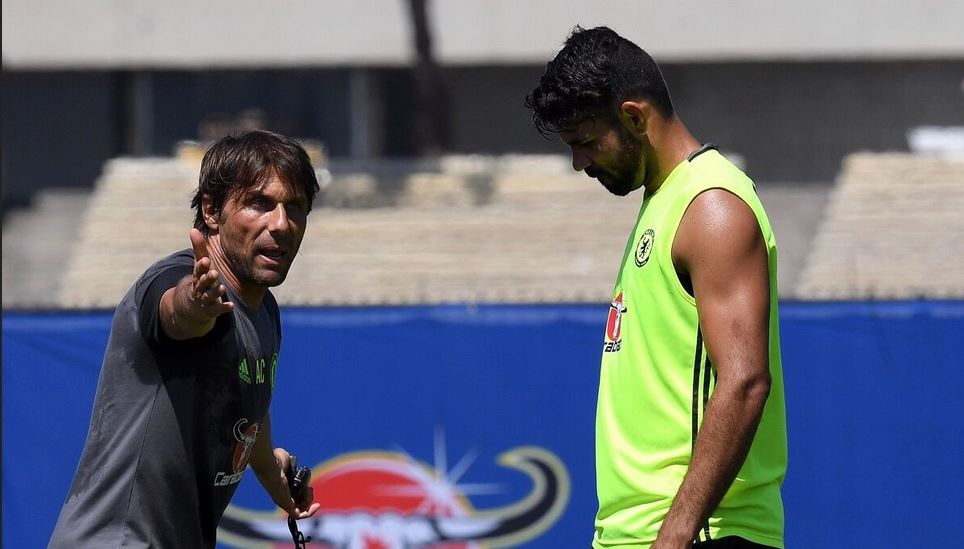 شیطنتها و دیوانگیهای یک مربی!/عکس