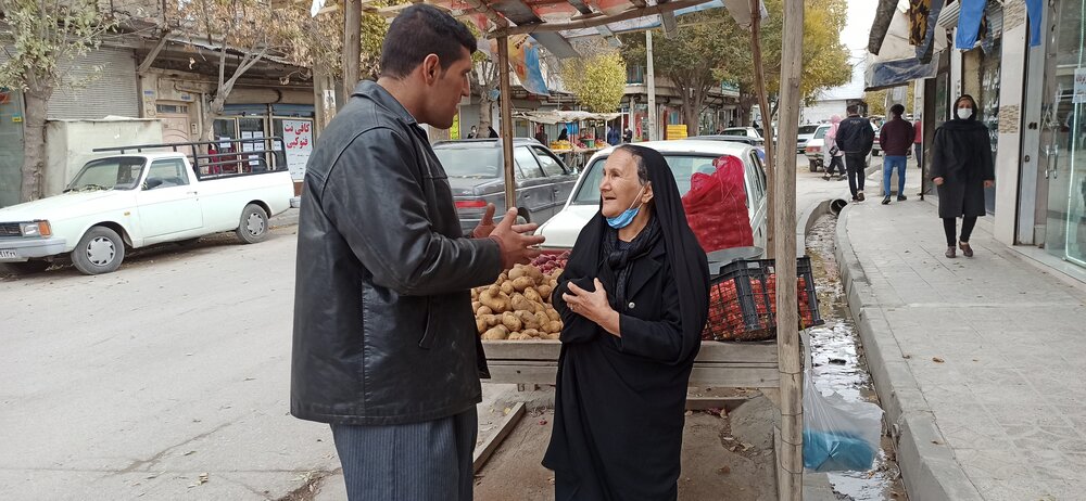 قهرمان جهان و المپیک:5 سال است دستفروشی میکنم!/عکس