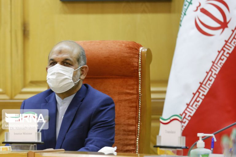 وزیر کشور: محدودیت‌های کرونایی تا رفع نگرانی ادامه دارد