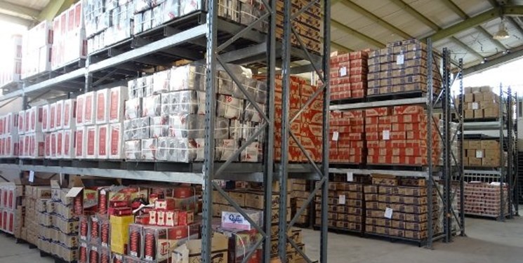 کشف ۳۲ میلیارد ریالی مواد غذایی احتکار شده در بندرعباس