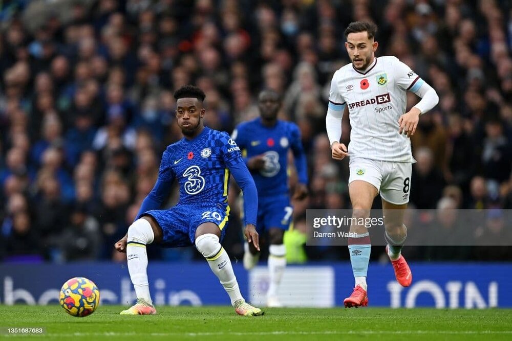 گل خشخاش روی سینه بازیکنان لیگ انگلیس چه میکند؟/عکس