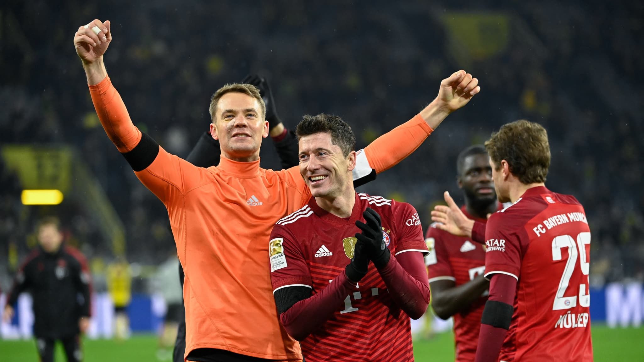 جلوی لواندوفسکی هرگز لئو مسی را تشویق نکنید!/عکس