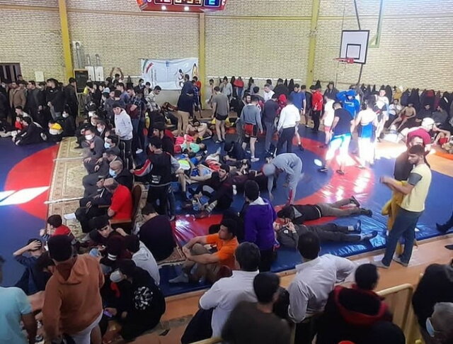 درگیری خونین در مسابقات کشتی اردبیل!/عکس