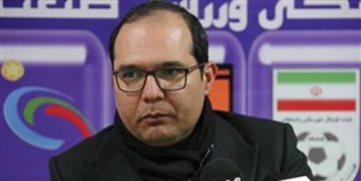 ربیعی: فردا با تمام قدرت مقابل نساجی بازی میکنیم/یک روز کمتر استراحت کردیم