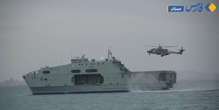 رزمایش نیروهای دریایی ایران و عمان در تنگه هرمز+عکس