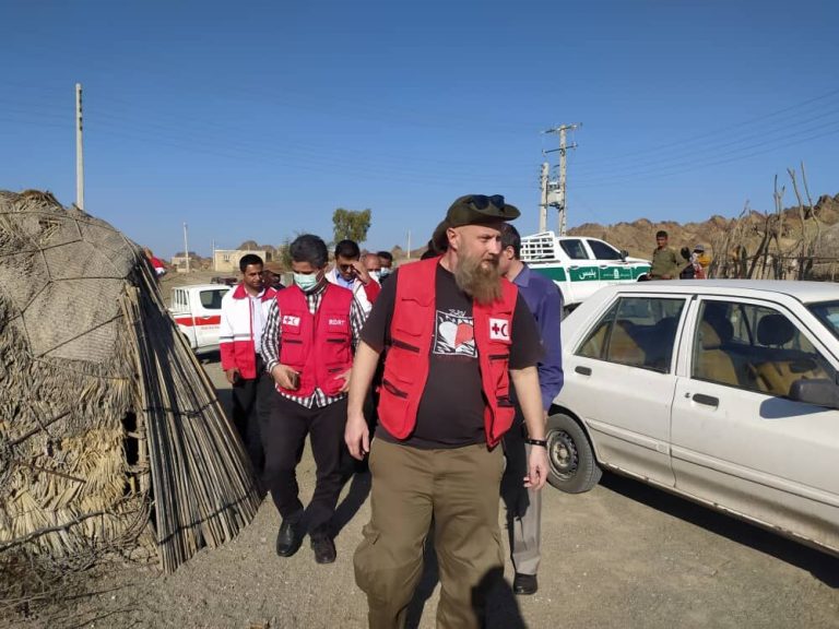 نماینده صلیب سرخ جهانی وضعیت کمآبی کرمان را بررسی کرد