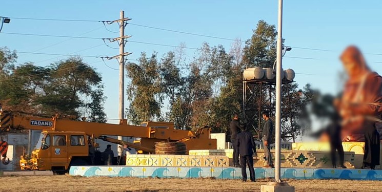 گلایه مردم از ظاهر نامتعارف یک مجسمه در دزفول