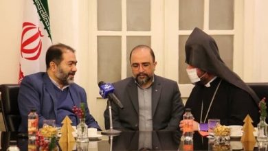 دیدار استاندار اصفهان با اسقف ارامنه جنوب ایران به مناسبت سال نو میلادی
