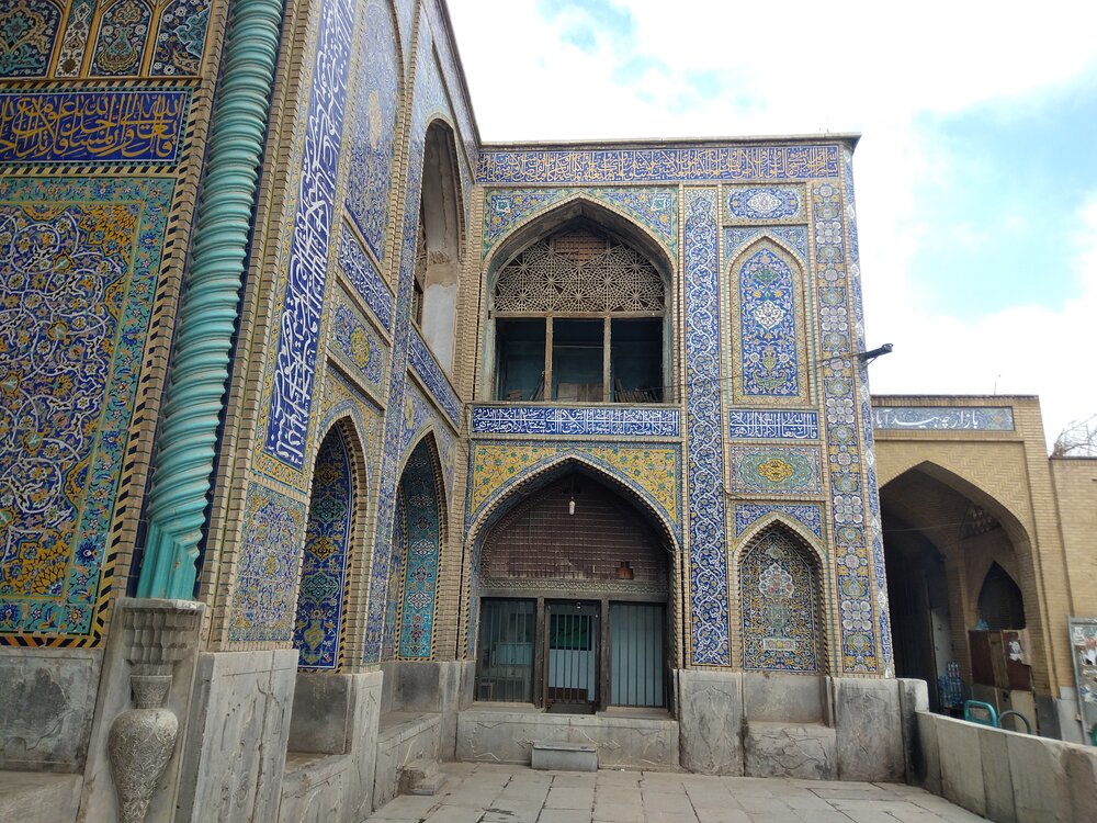 مرمتی عجیب در مسجد تاریخی سید اصفهان!