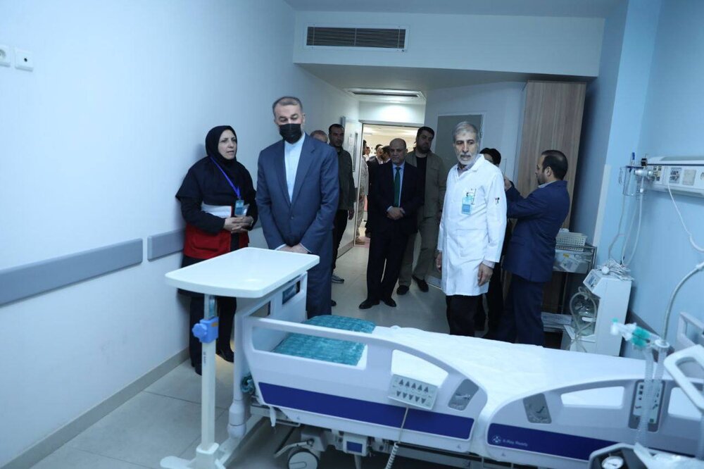 بازدید امیرعبداللهیان از بیمارستان ۲۲۰ تختخوابی امام علی(ع) نجف