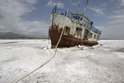 جدیدترین تصویر ماهواره‌ای از وضعیت دریاچه ارومیه