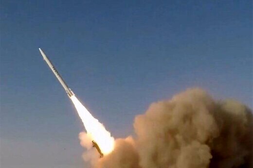 ببینید | اولین تصاویر از تولید موشک بالستیک سپاه با قابلیت انهدام اهداف متحرک