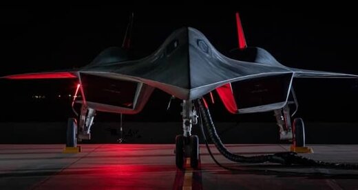 عکس | طراحی عجیب و سینمایی سریع ترین جنگنده شناسایی دنیا !