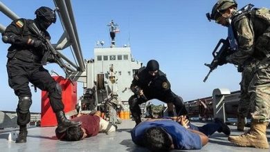 نبرد با «دزدان دریایی» در رزمایش ایران، چین و روسیه