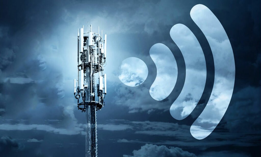 وزیر ارتباطات: سال ۱۴۰۱ قطعی اینترنت از قبل برنامهریزیشده نداشتیم