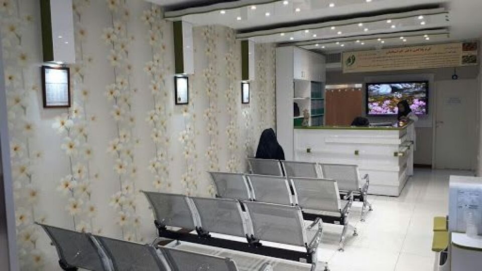 هزینه درمان جلوتر از تورم؛ افزایش شدت بیماری بهدلیل مراجعه نکردن به پزشک/ پزشکی که مهاجرت نمیکند تغییر شغل میدهد