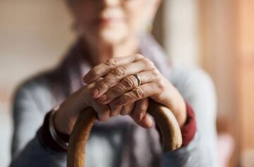 مشکلاتی که بعد از ۵۰ سالگی به سراغتان میآیند/ مراقب این پنج بیماری باشید