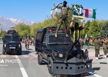 گزارش تصویری رژه «روز ارتش»