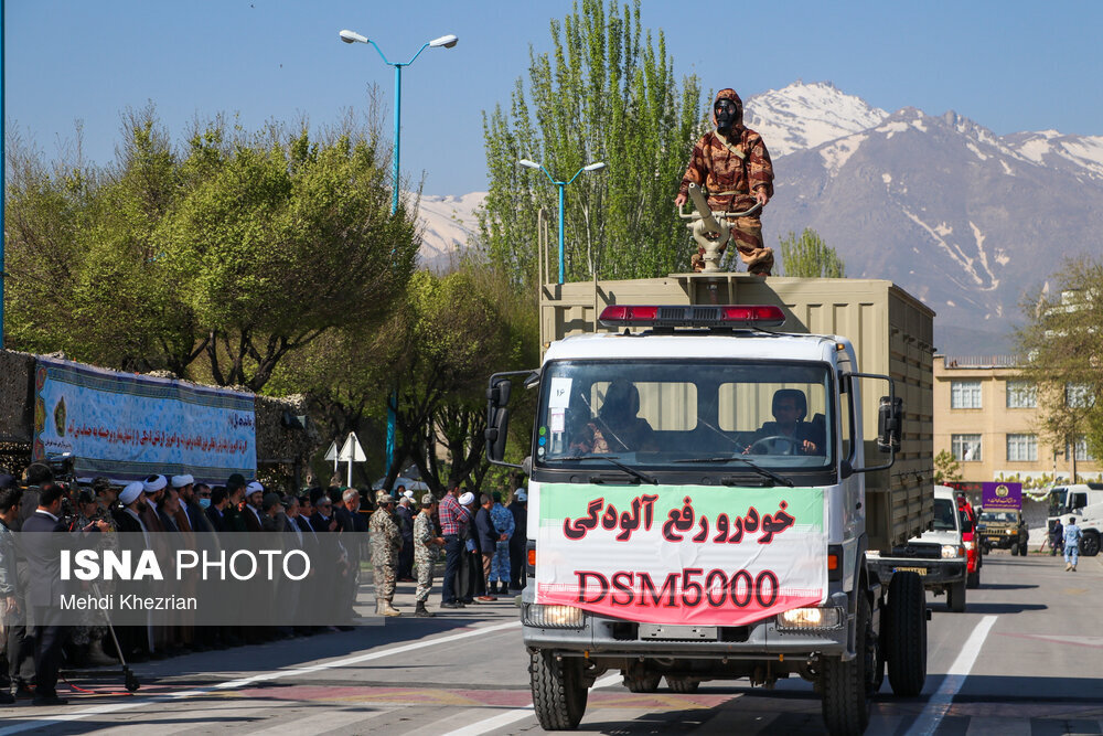  گزارش تصویری از مراسم رژه «روز ارتش» 
 

