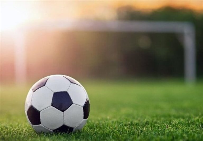 اینفوگرافیک| مقایسه دستمزد یک کارگر با یک فوتبالیست