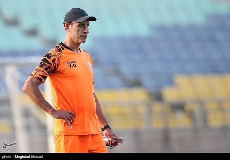 بازگشت گلمحمدی پس از بازدید از کمپهای ترکیه