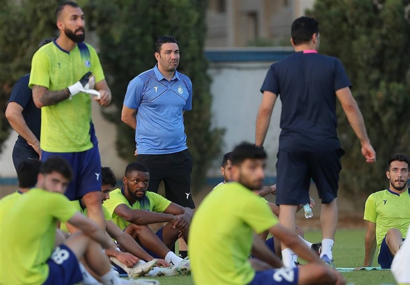 باشگاه استقلال: در اظهارات مسئولان تیم امید رگههایی از مشکلات شخصی دیده میشود/ عنایتی تماسی با نکونام نداشته است