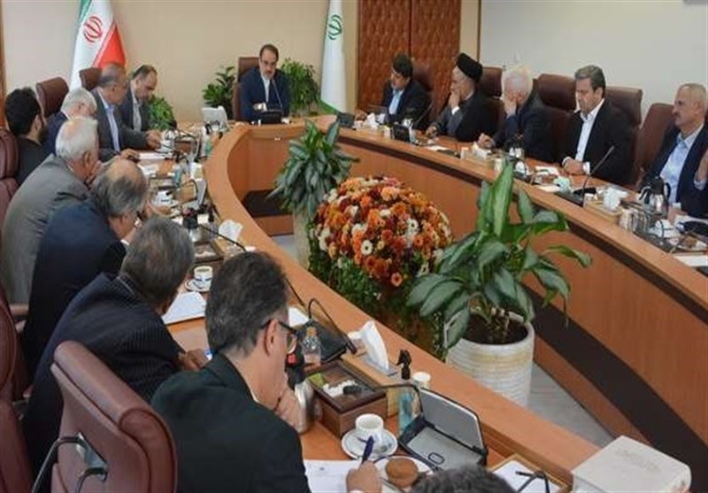 بنگاههای تولیدی به حیاط خلوت بانکها تبدیل شدهاند/ تعلق تسهیلات بانکهای خصوصی به شرکتهای خانوادگی