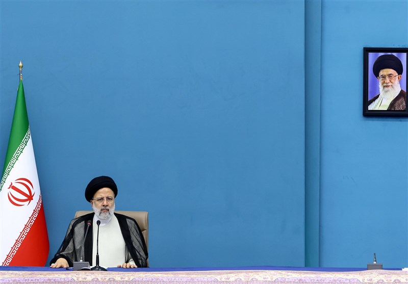 تاکید رئیسی بر اهمیت ایجاد احساس امنیت شغلی برای جوانان در شرف فارغالتحصیلی