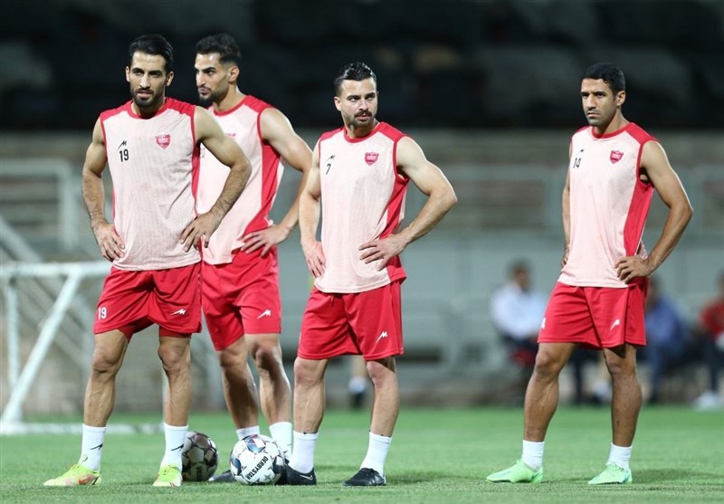 تمرین ۹۰ دقیقهای پرسپولیس در ورزشگاه کاظمی