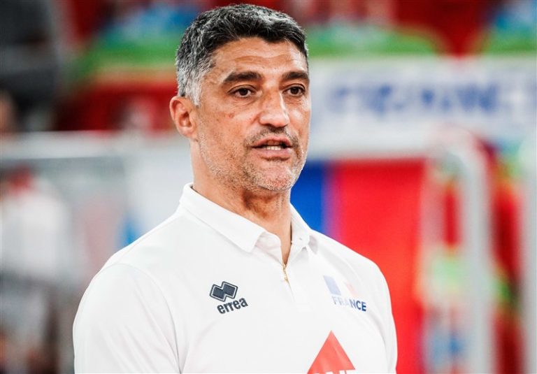 جیانی: نبود سرمربی و برخی بازیکنان ایران ناامیدکننده است