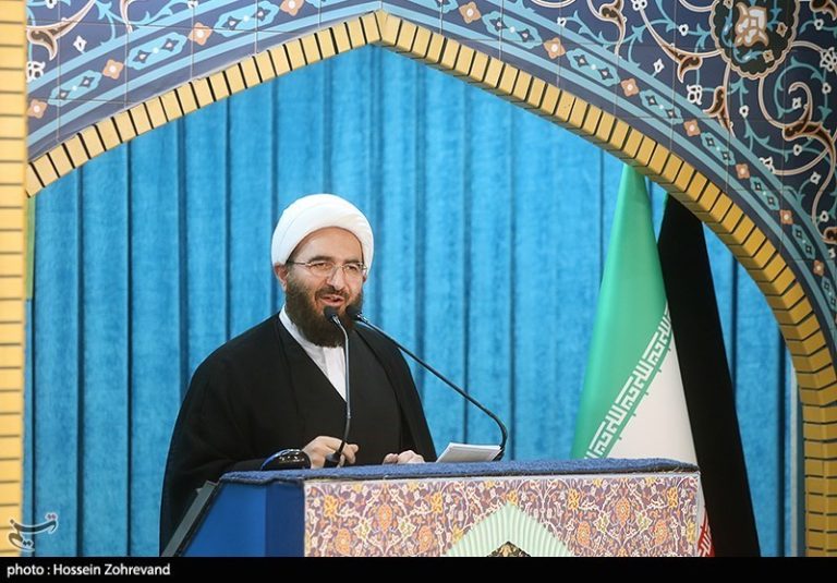 حاج علیاکبری: عاشورا روز تجدید عهد و تمسک به قرآن است/ نورخدا خاموش شدنی نیست