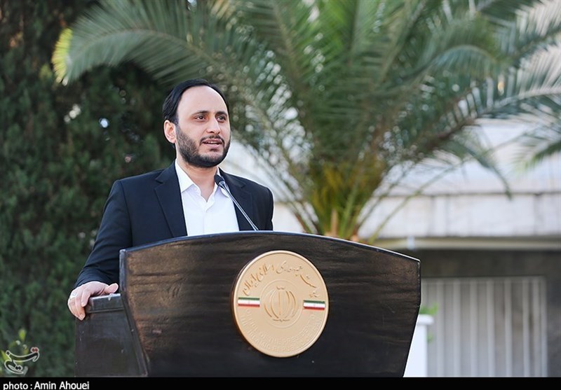 دولت حکم انتصاب رئیس سازمان امور اداری استخدامی را قانونی تلقی میکند