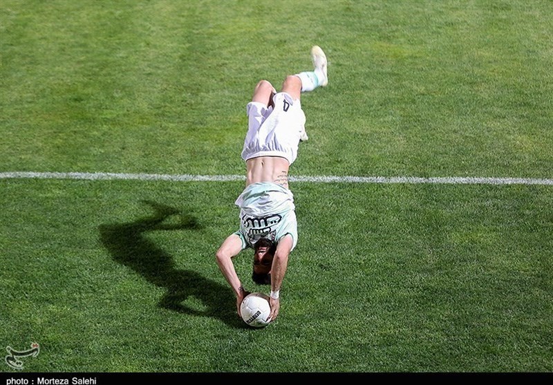 رونمایی از توپ لیگ برتر بیستوسوم + عکس