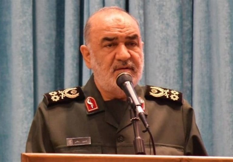 سرلشکر سلامی: خدمت در راه انقلاب بازنشستگی ندارد