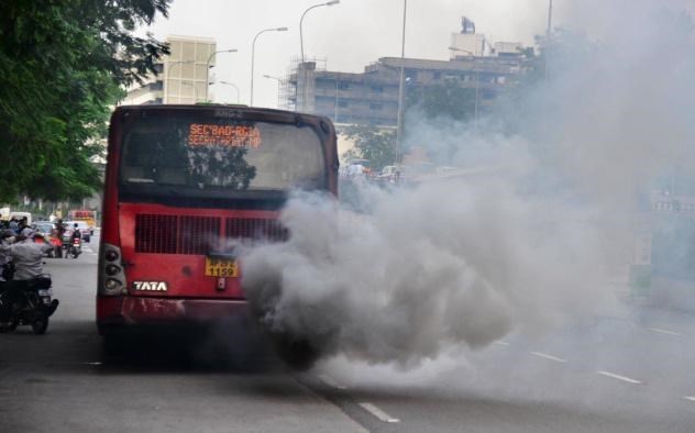 سهم بزرگ “اتوبوس‌های غیراستاندارد” در آلودگی هوای کلان‌شهرهای کشور