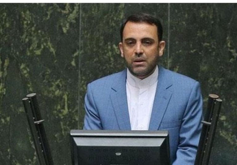 شریفیان: دشمن برای گسترش ابعاد حملات فرهنگی از هیچ اقدامی فروگذار نمیکند