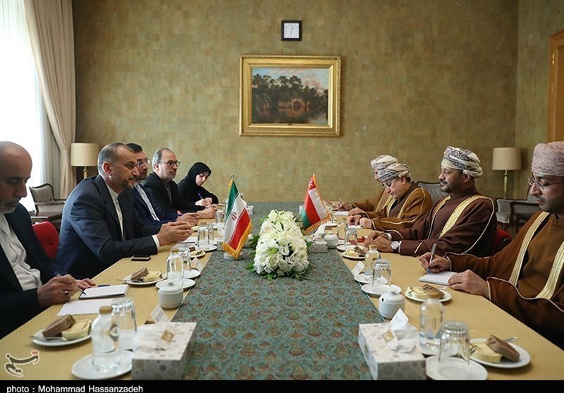 قدردانی امیرعبداللهیان از تلاشهای عمان در مسیر کمک به لغو تحریمهای ایران+عکس