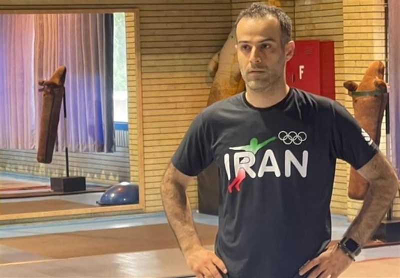 قربانی: وقتی میگوییم به سابر کمک کنید، میگویند چرا حرف زدید/ با جان ودل از شاگردانم حمایت میکنم