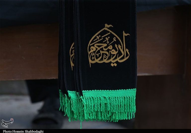 مداحیها در رادیو محرم به زبانهای مختلف شنیدنی شد